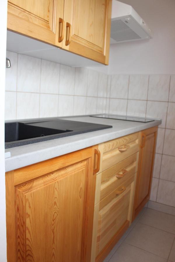 Lizi Apartman Alsoors Exterior photo